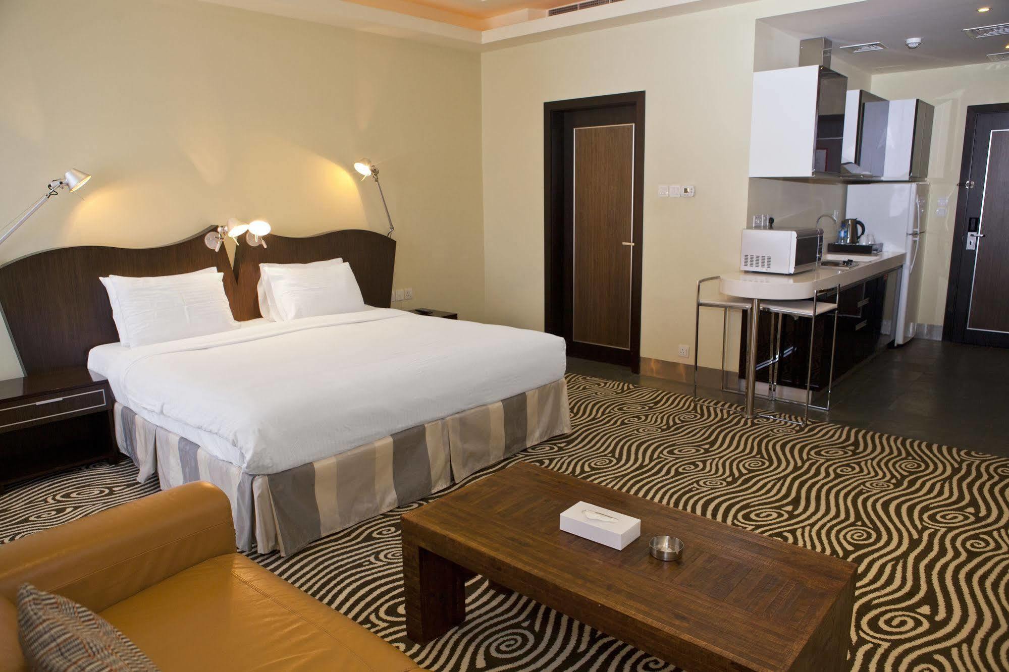 Al Raya Suites Hotel Manama Exterior foto